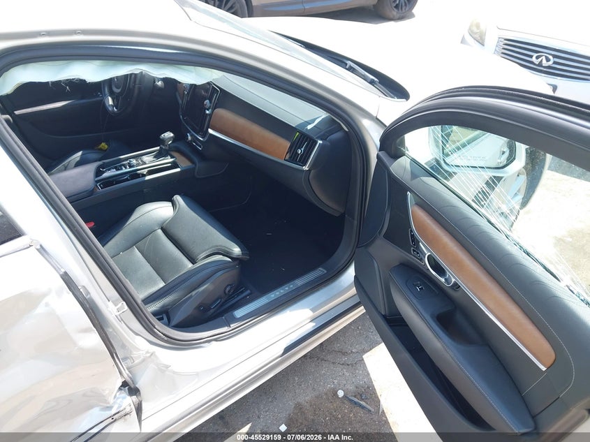 2020 VOLVO S90 auction photo 5