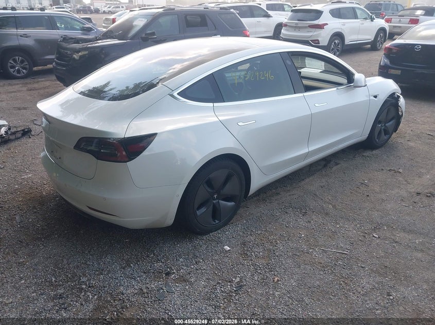2018 TESLA MODEL 3 auction photo 4