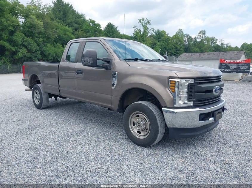 2019 FORD F-250 LARIAT/XL/XLT — Галерея фотографий