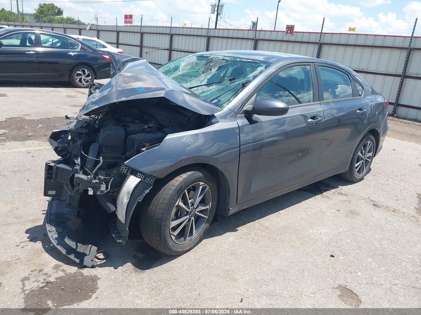 2022 KIA FORTE auction photo 2
