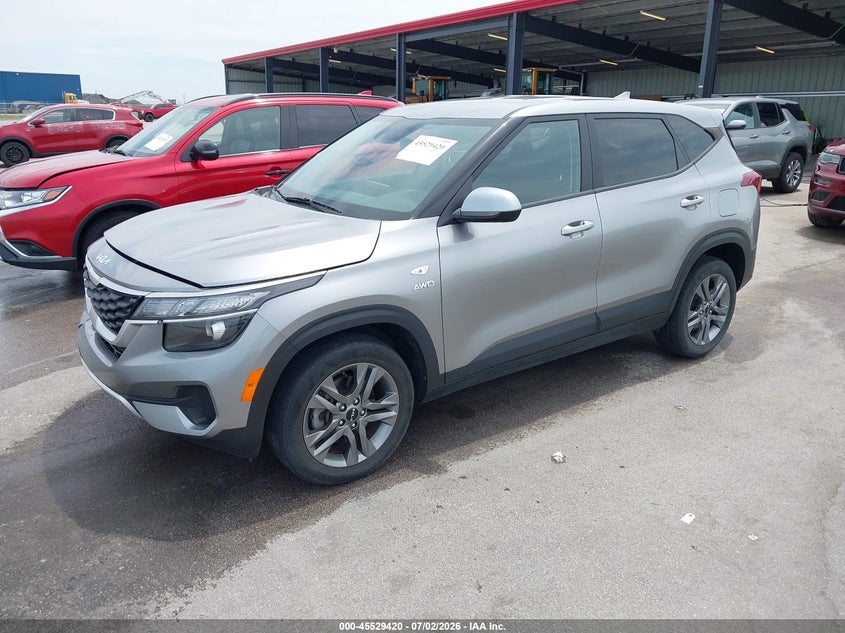 2023 KIA SELTOS auction photo 2