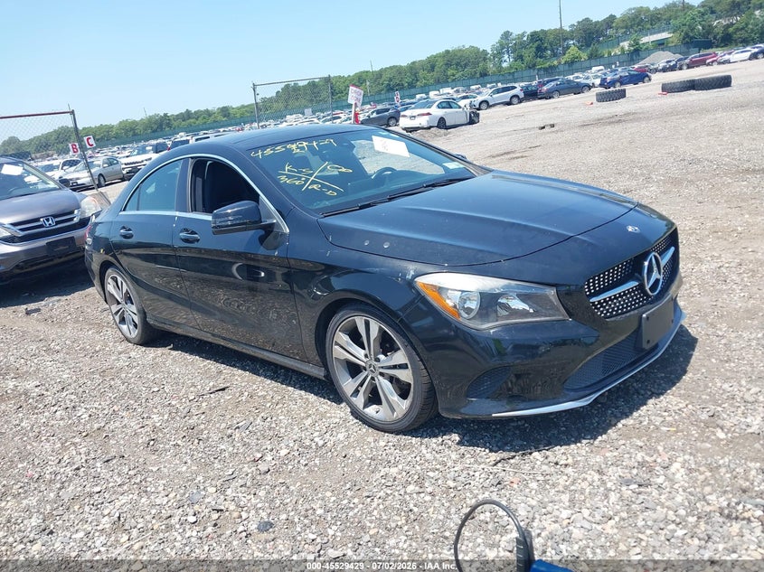2018 MERCEDES-BENZ CLA 250 — zdjęcie z aukcji