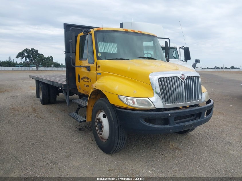 2013 INTERNATIONAL 4000 auction photo 1