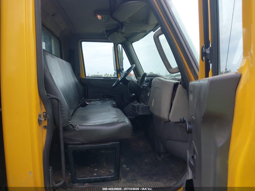 2013 INTERNATIONAL 4000 auction photo 7