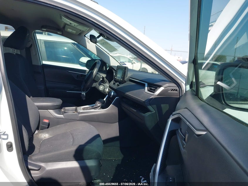2020 TOYOTA RAV4 auction photo 5