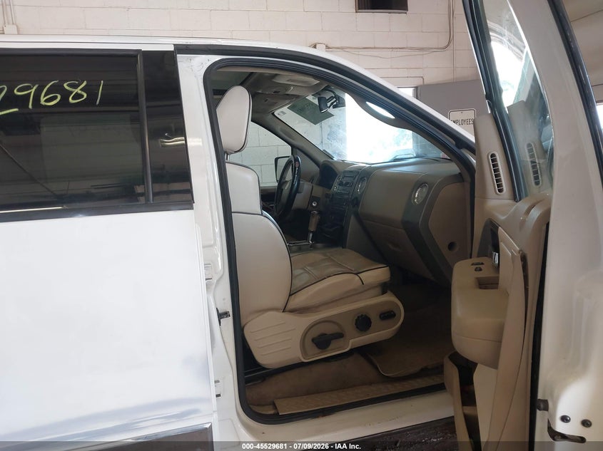 2006 LINCOLN MARK LT auction photo 5