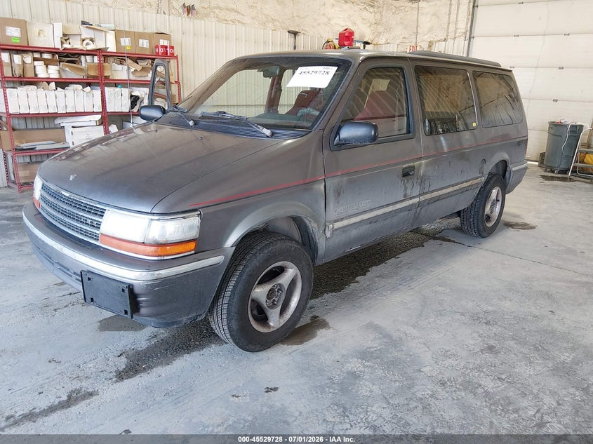 1993 PLYMOUTH GRAND VOYAGER auction photo 2