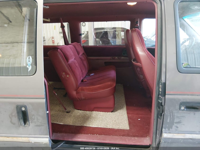 1993 PLYMOUTH GRAND VOYAGER auction photo 8
