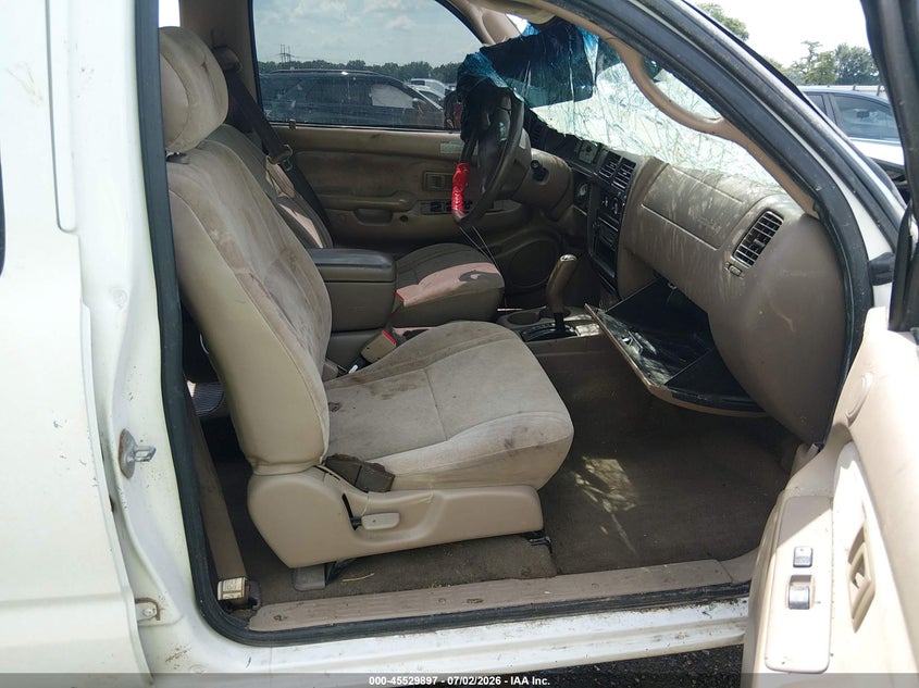 2003 TOYOTA TACOMA auction photo 5