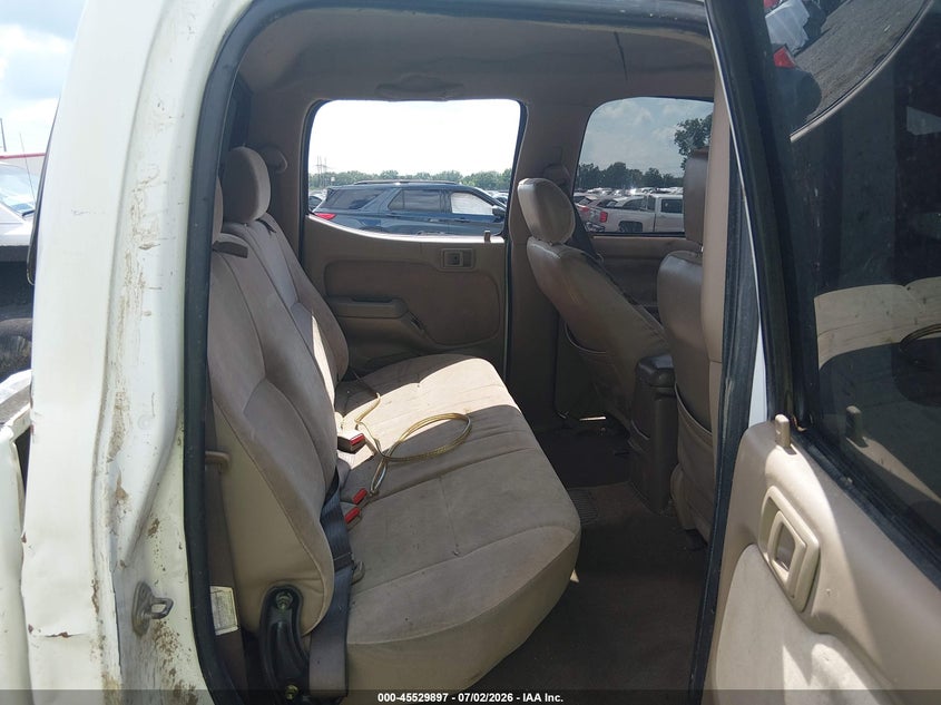 2003 TOYOTA TACOMA auction photo 8
