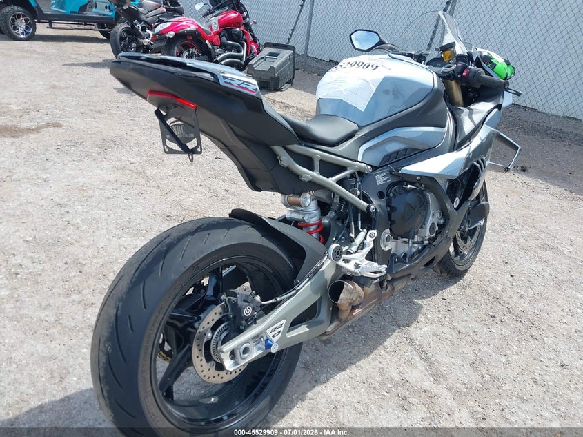 2026 BMW S 1000 auction photo 4