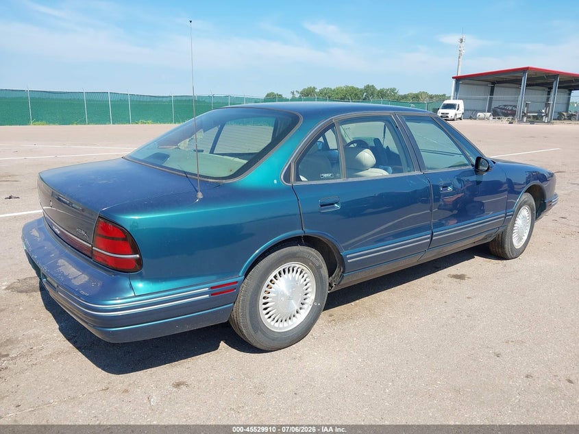 1998 OLDSMOBILE REGENCY auction photo 4