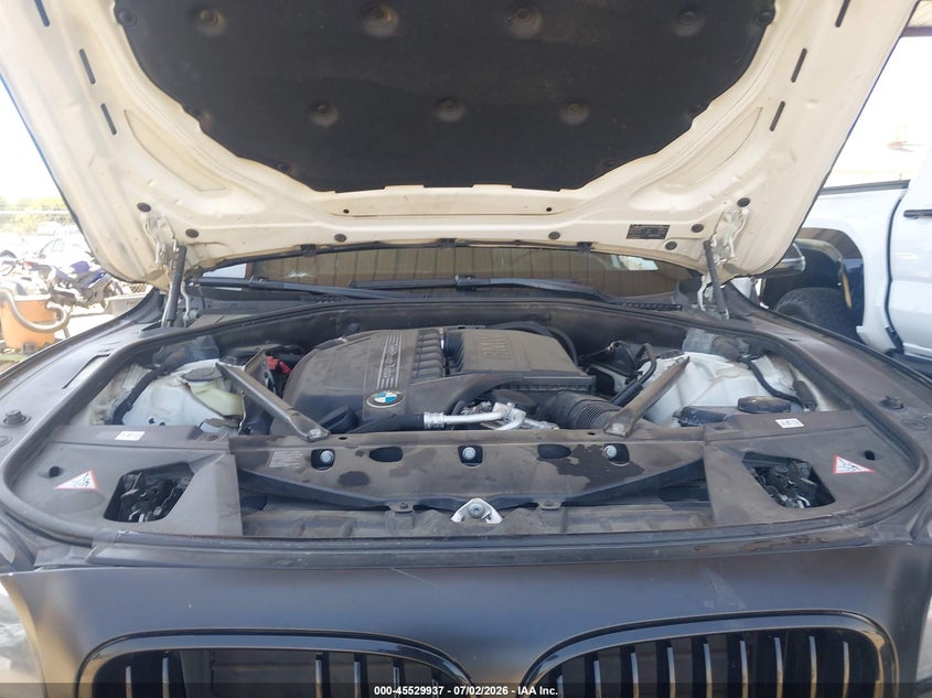 2015 BMW 740I VIN: WBAYA6C52FG273254 Lot: 45529937