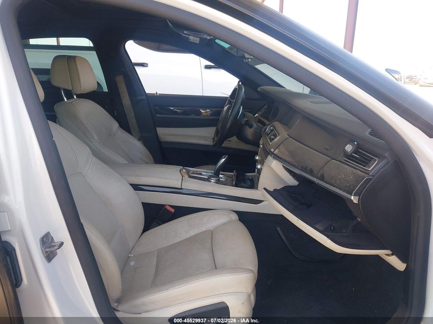 2015 BMW 740I auction photo 5