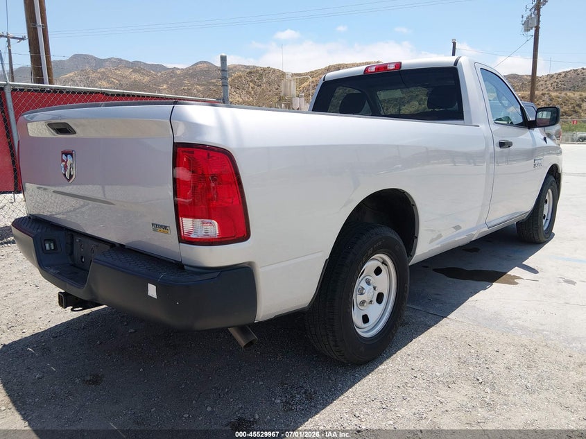 Vin: 3c6jr6dgxjg238186, lot: 46028211, ram 1500 20184