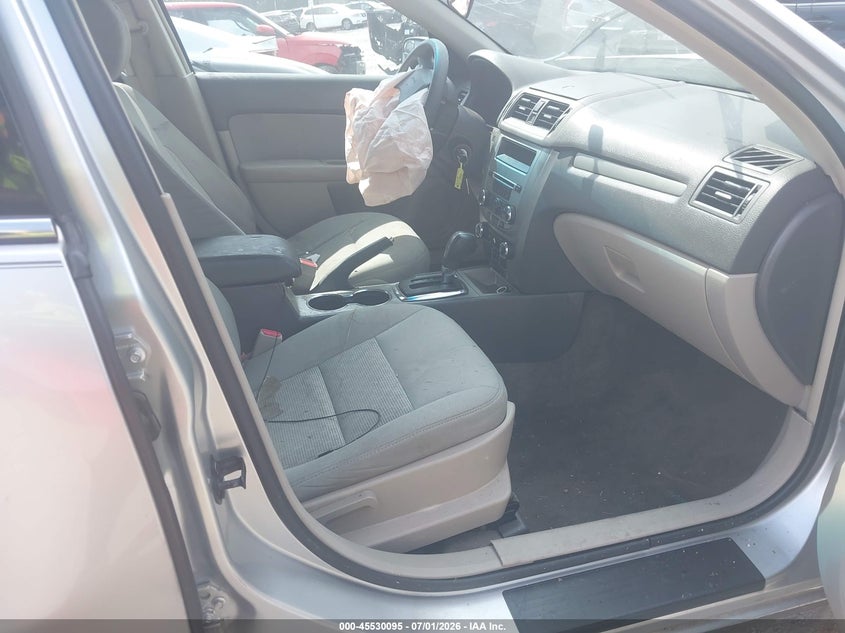 2011 FORD FUSION auction photo 5