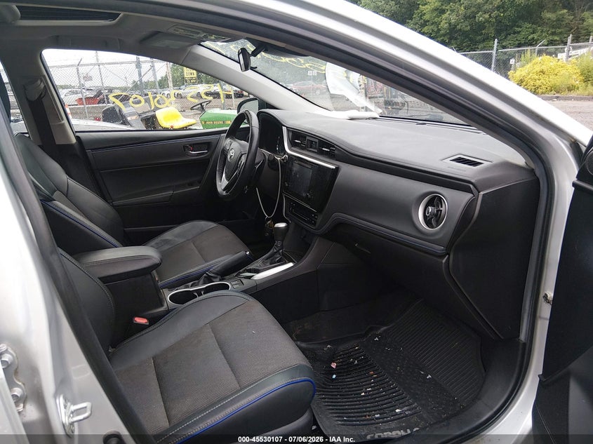 2019 TOYOTA COROLLA auction photo 5