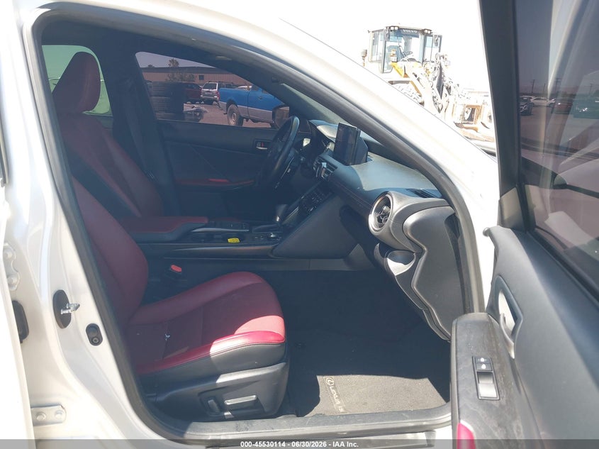 2022 LEXUS IS 300 auction photo 5