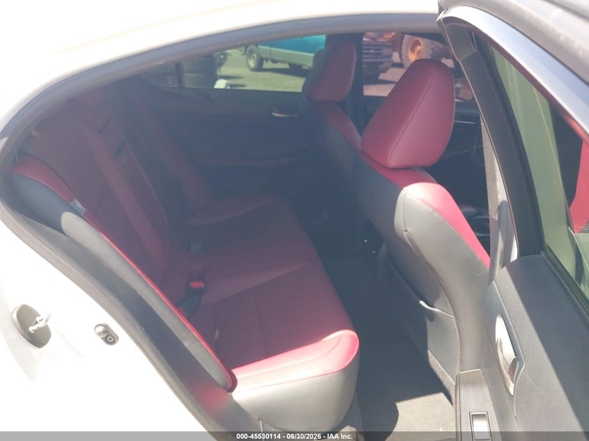 2022 LEXUS IS 300 auction photo 8
