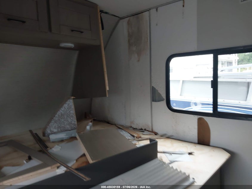 2021 CRUISER SHADOW CRUISER 260RBS TRAVEL TRAILER auction photo 6