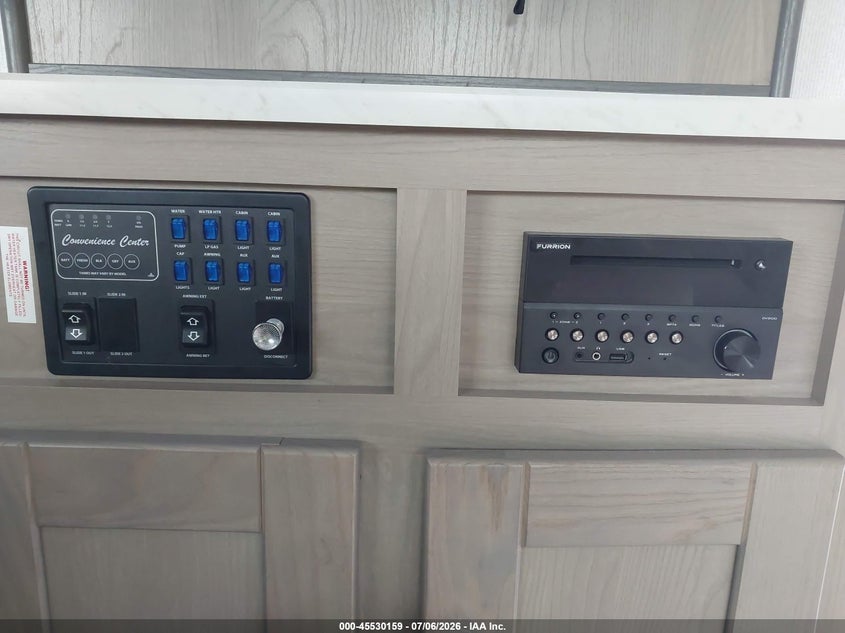 2021 CRUISER SHADOW CRUISER 260RBS TRAVEL TRAILER auction photo 7