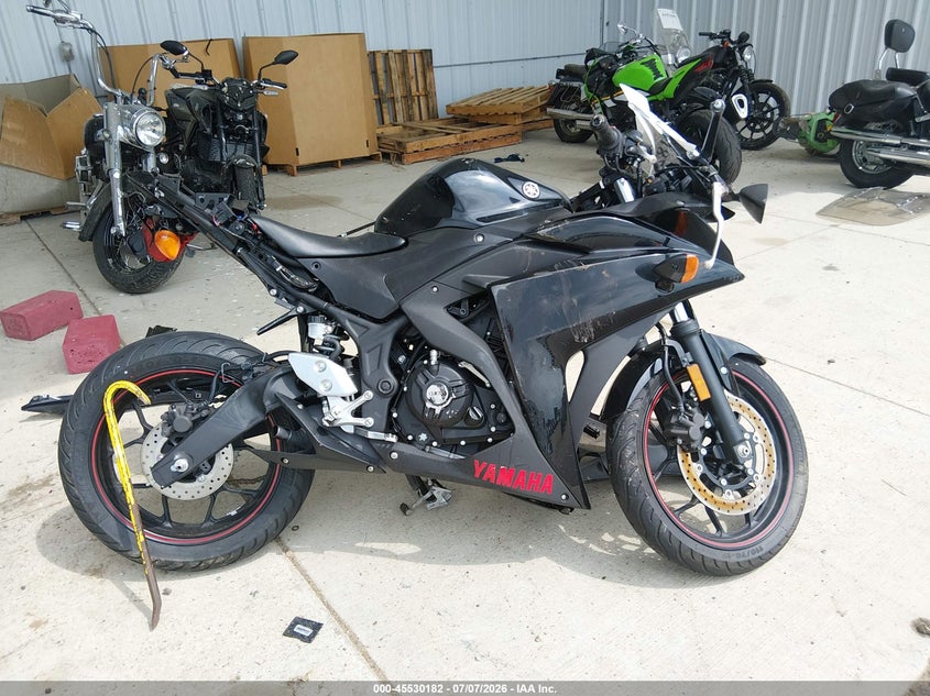 2015 YAMAHA YZFR3 auction photo 8