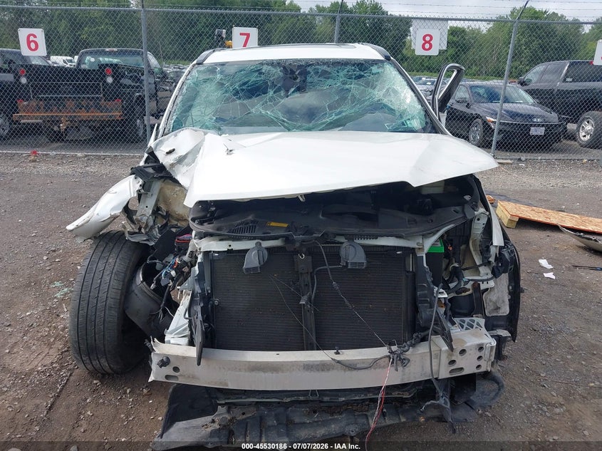 2017 TOYOTA HIGHLANDER auction photo 6