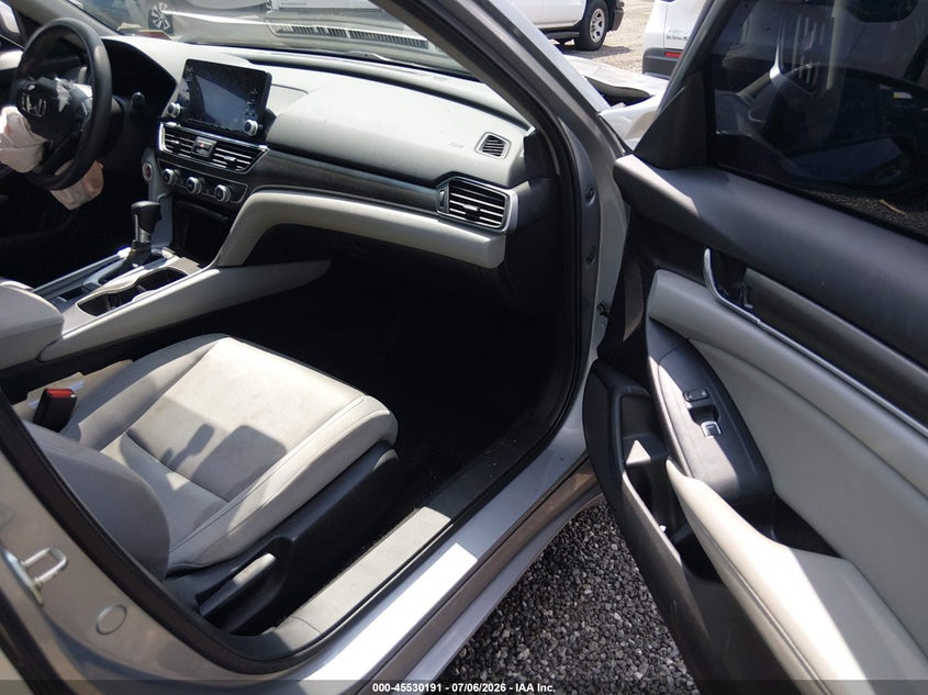 2019 HONDA ACCORD auction photo 5