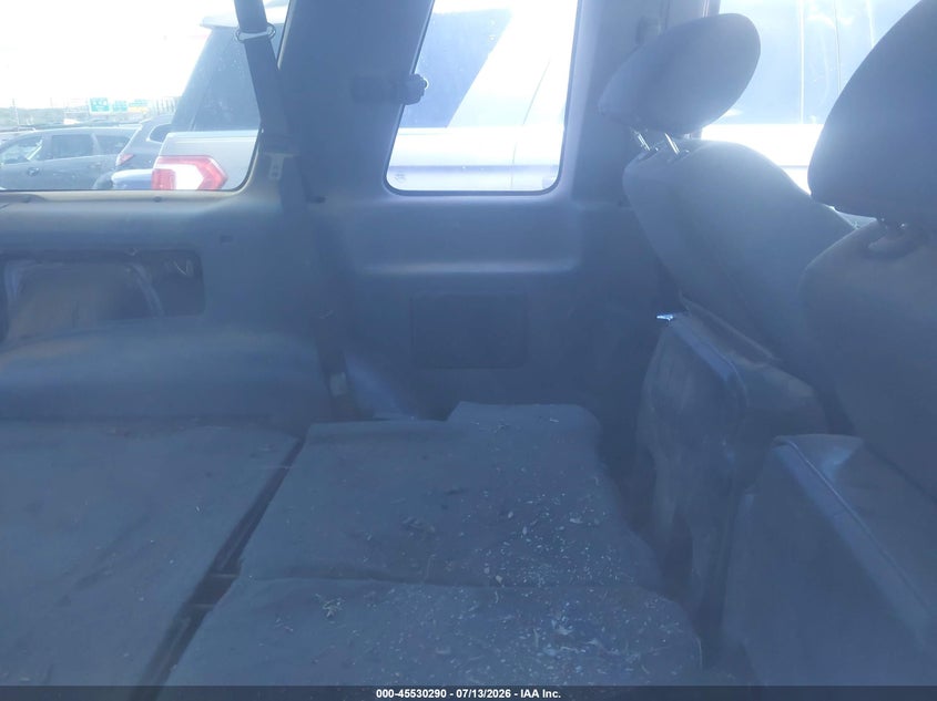 2001 FORD EXPLORER SPORT auction photo 8