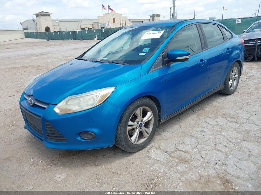 2014 Ford Focus Se 1FADP3F29EL137859 photo 1