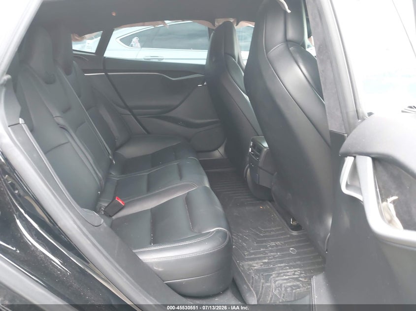 2019 Tesla Model S 100D/75D/Long Range/Standard Range VIN: 5YJSA1E25KF302216 Lot: 45530551