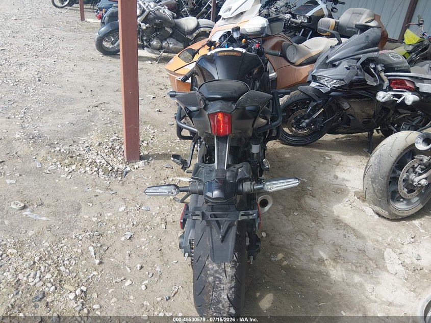 2025 YAMAHA YZFR7 auction photo 6