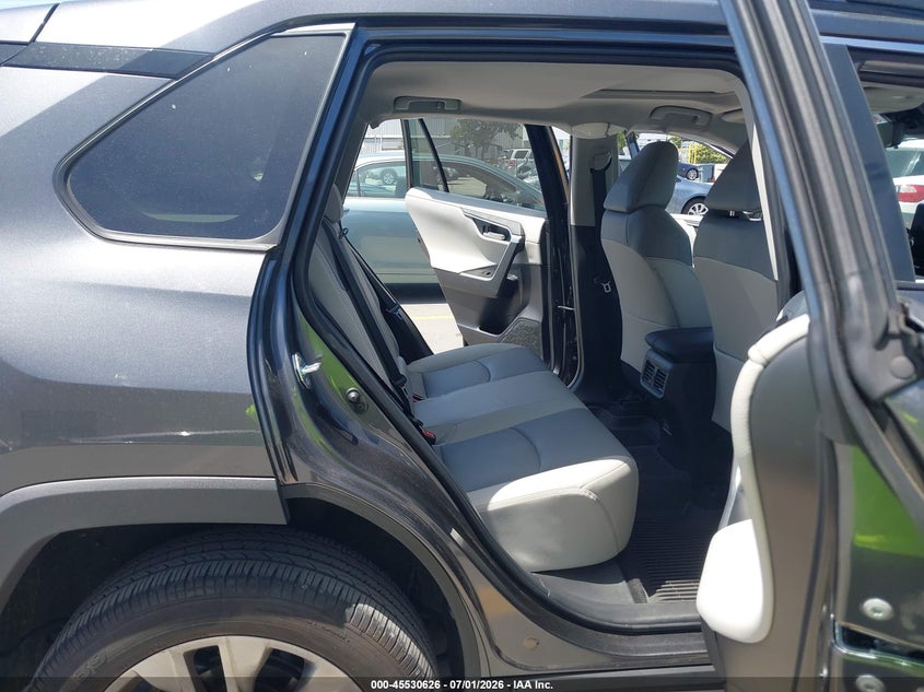 2025 TOYOTA RAV4 auction photo 8