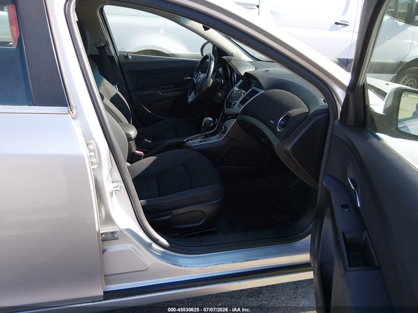 2013 CHEVROLET CRUZE auction photo 5