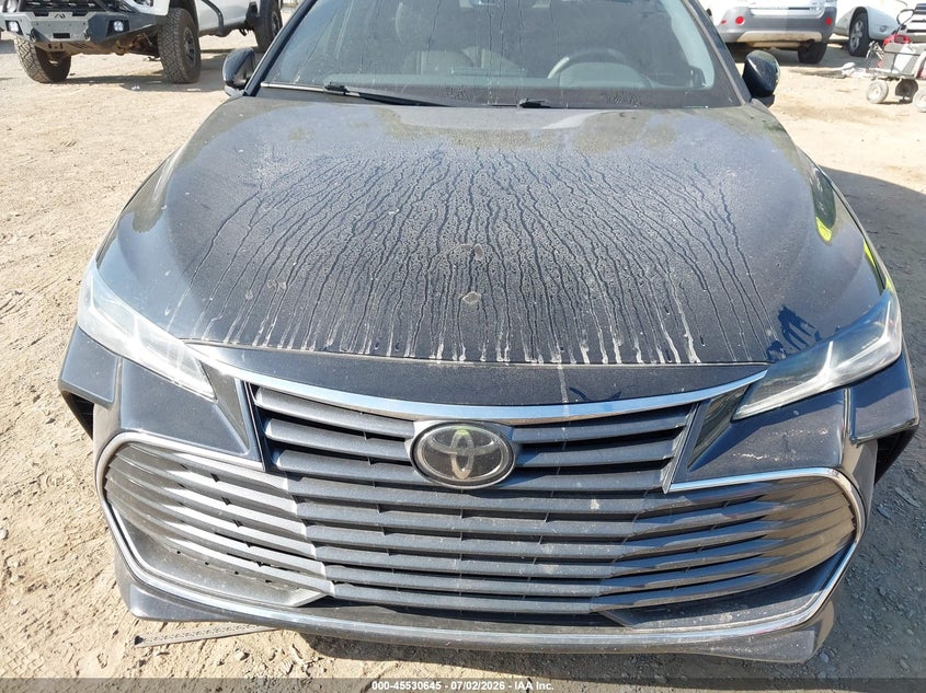 2019 TOYOTA AVALON auction photo 6