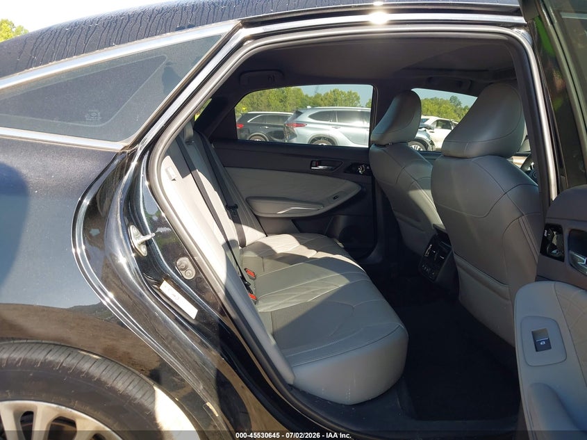 2019 TOYOTA AVALON auction photo 8