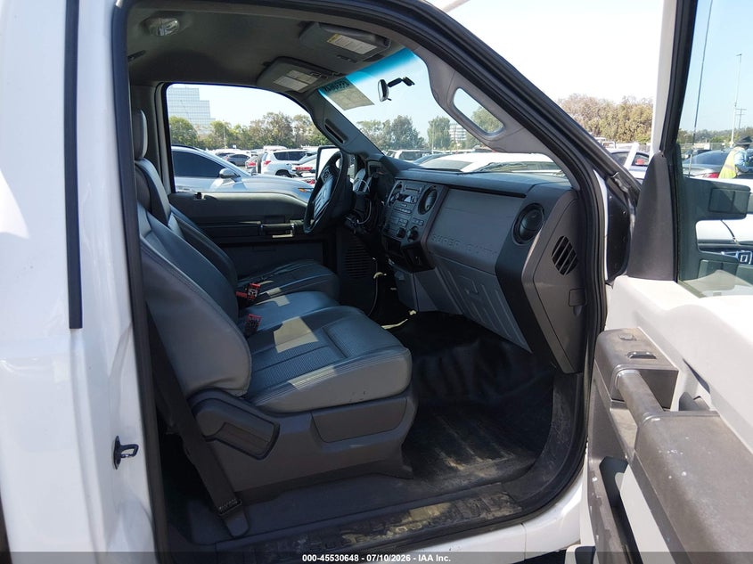 2013 FORD SUPER DUTY F-250 SRW auction photo 5