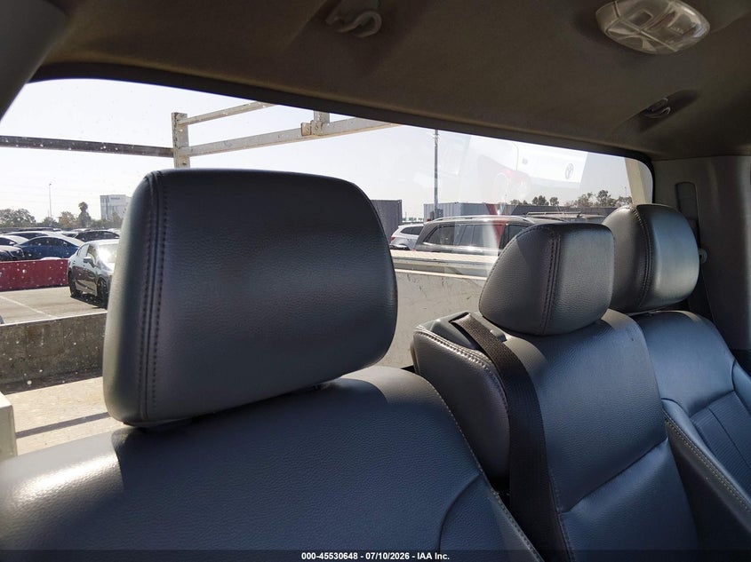 2013 FORD SUPER DUTY F-250 SRW auction photo 8