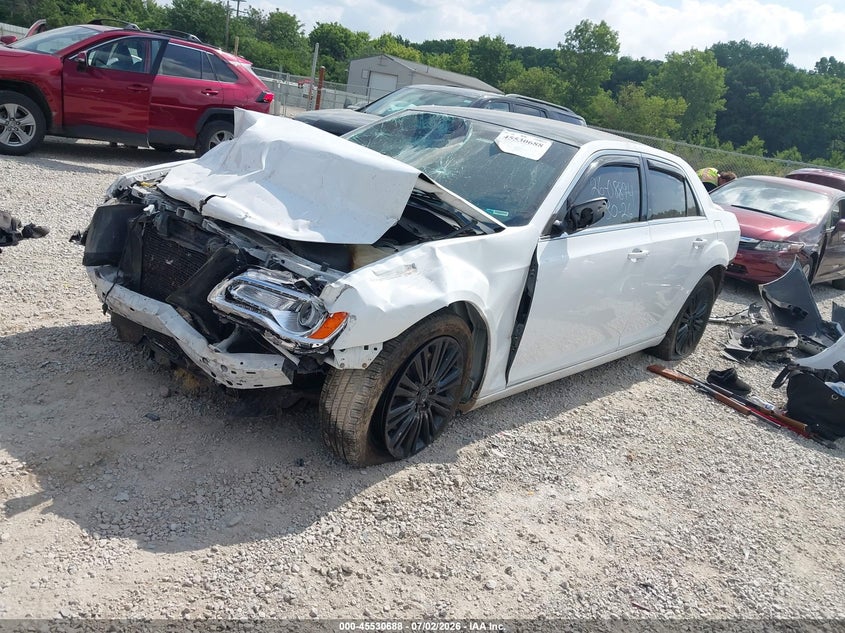 2014 CHRYSLER 300 auction photo 2