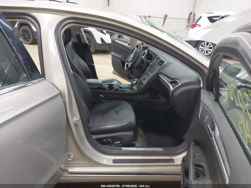 2015 FORD FUSION auction photo 5