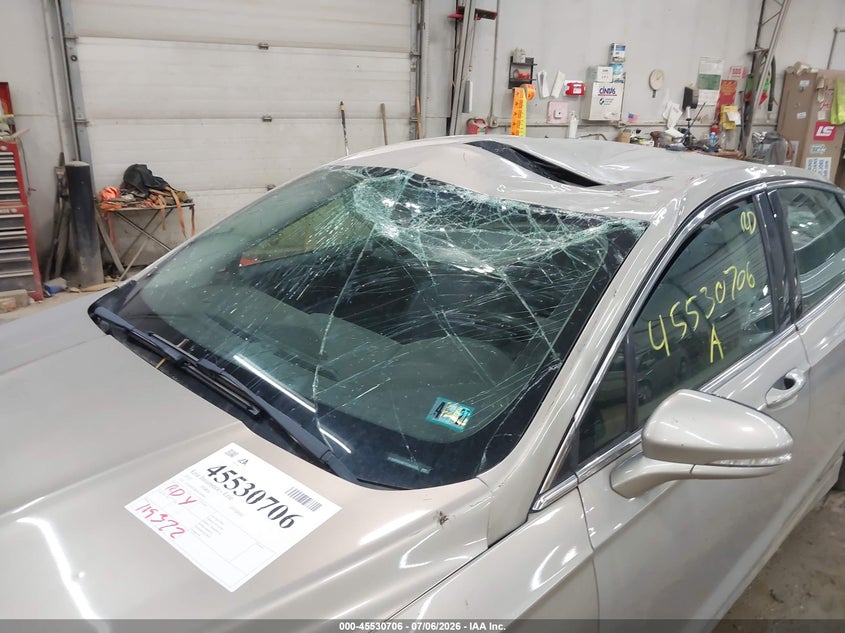 2015 FORD FUSION auction photo 6