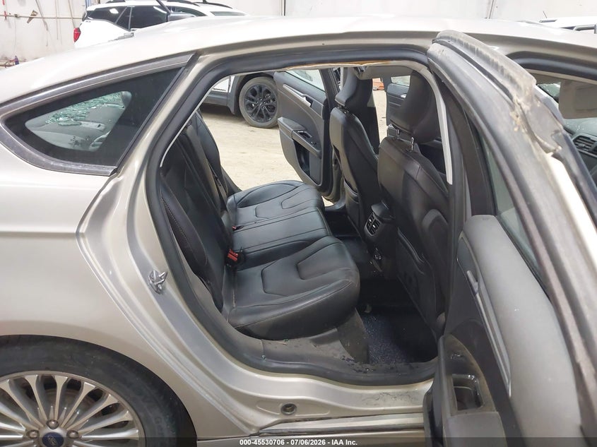 2015 FORD FUSION auction photo 8
