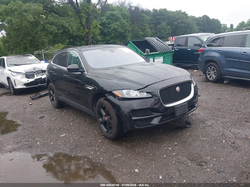 JAGUAR F-PACE - zdjęcie 1