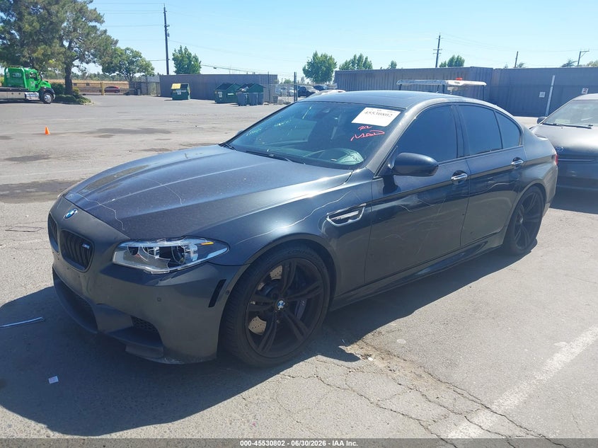 2016 BMW M5 auction photo 2