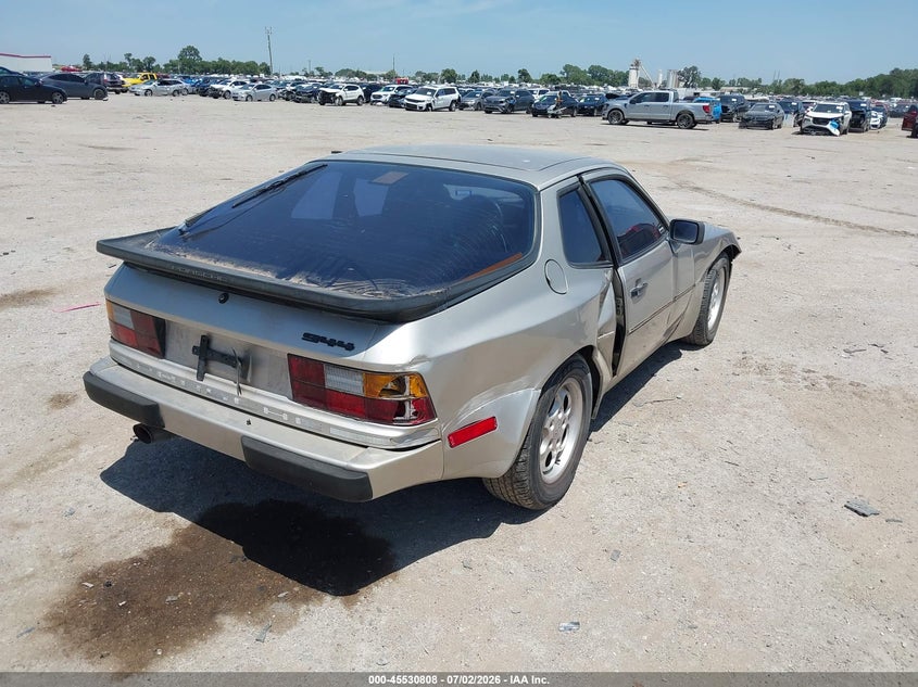1986 PORSCHE 944 auction photo 4
