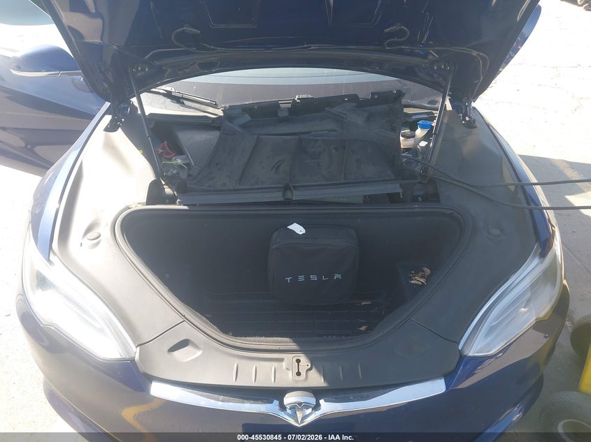 2018 Tesla Model S 100D/75D/P100D VIN: 5YJSA1E20JF246491 Lot: 45530845