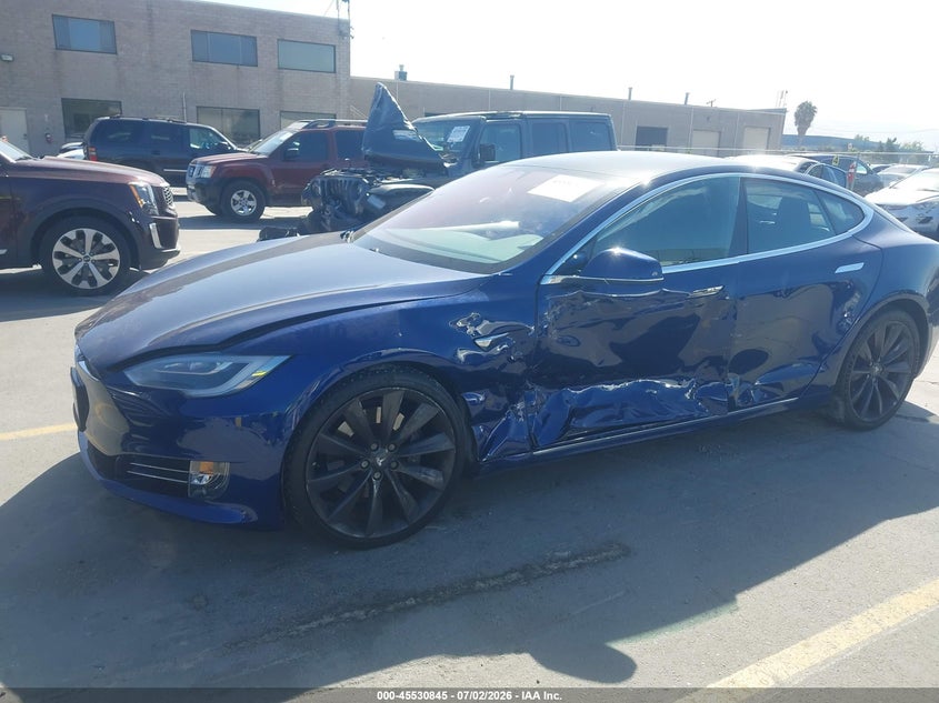 2018 Tesla Model S 100D/75D/P100D VIN: 5YJSA1E20JF246491 Lot: 45530845