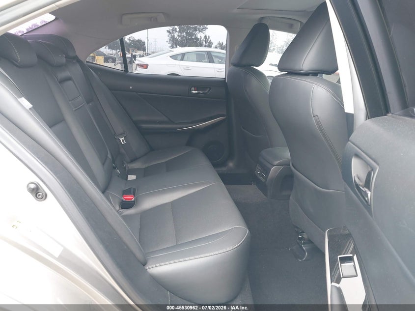 AtlanticExpress - Lexus IS 200t