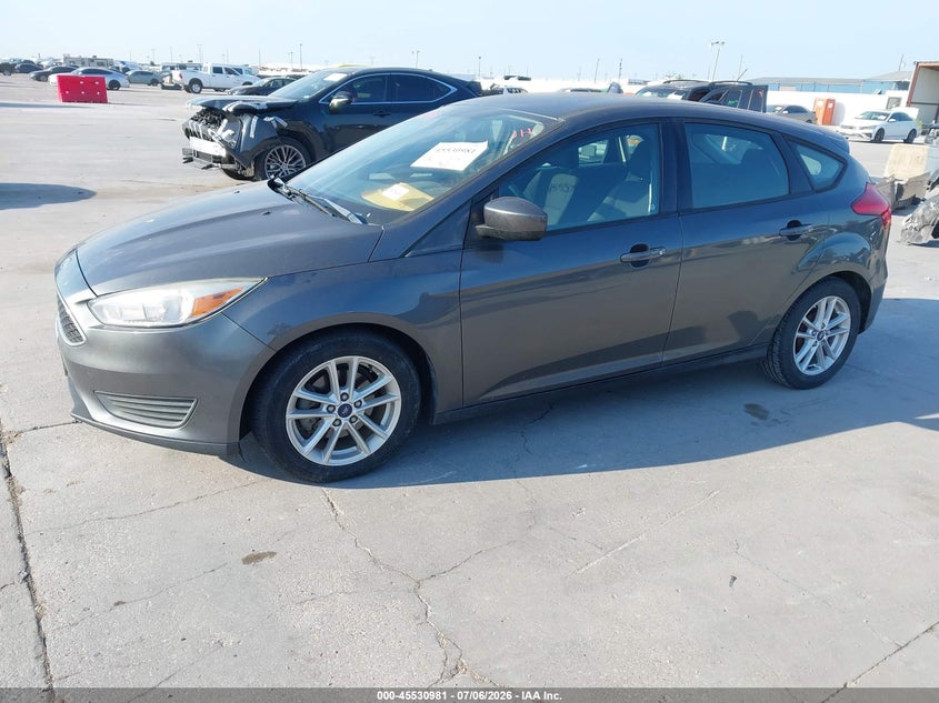 Vin: 1fadp3k26jl326369, lot: 46029225, ford focus se 20182