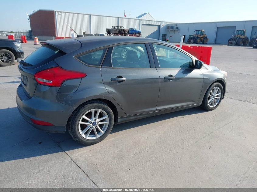 Vin: 1fadp3k26jl326369, lot: 46029225, ford focus se 20184